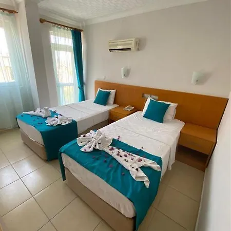 Yunus Oludeniz * فتحية